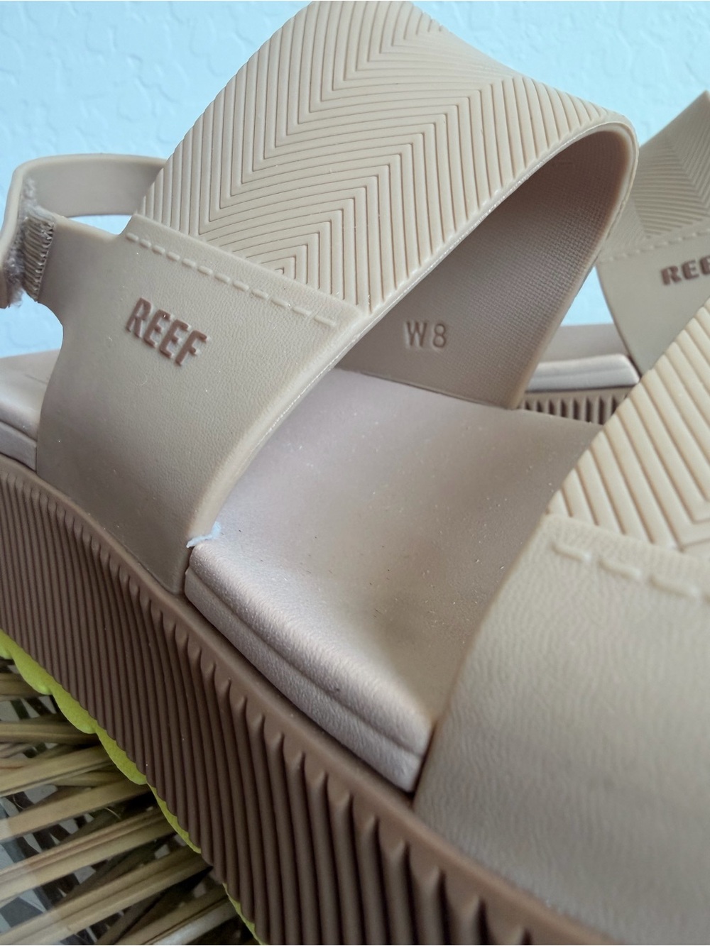 REEF Water Vista Higher Platform Sandals - Picture 9 of 9